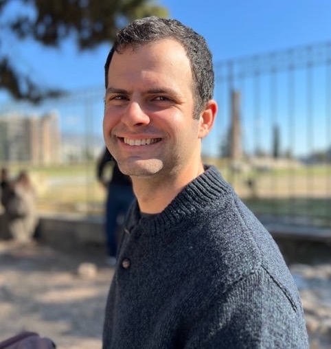 Portrait of Tomer Porian